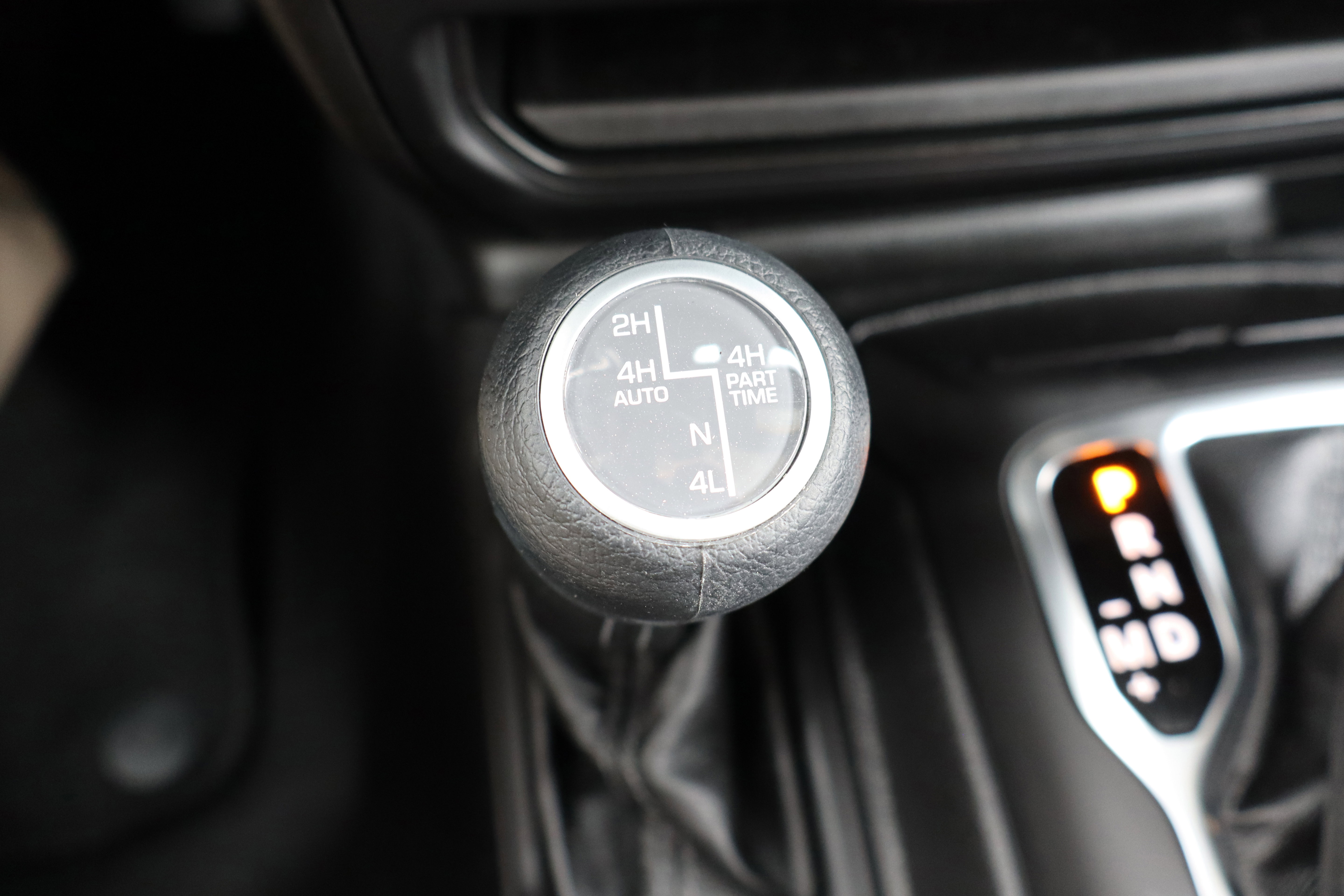 Used 2025 Jeep Wrangler Sahara w/ Safety Group image 26