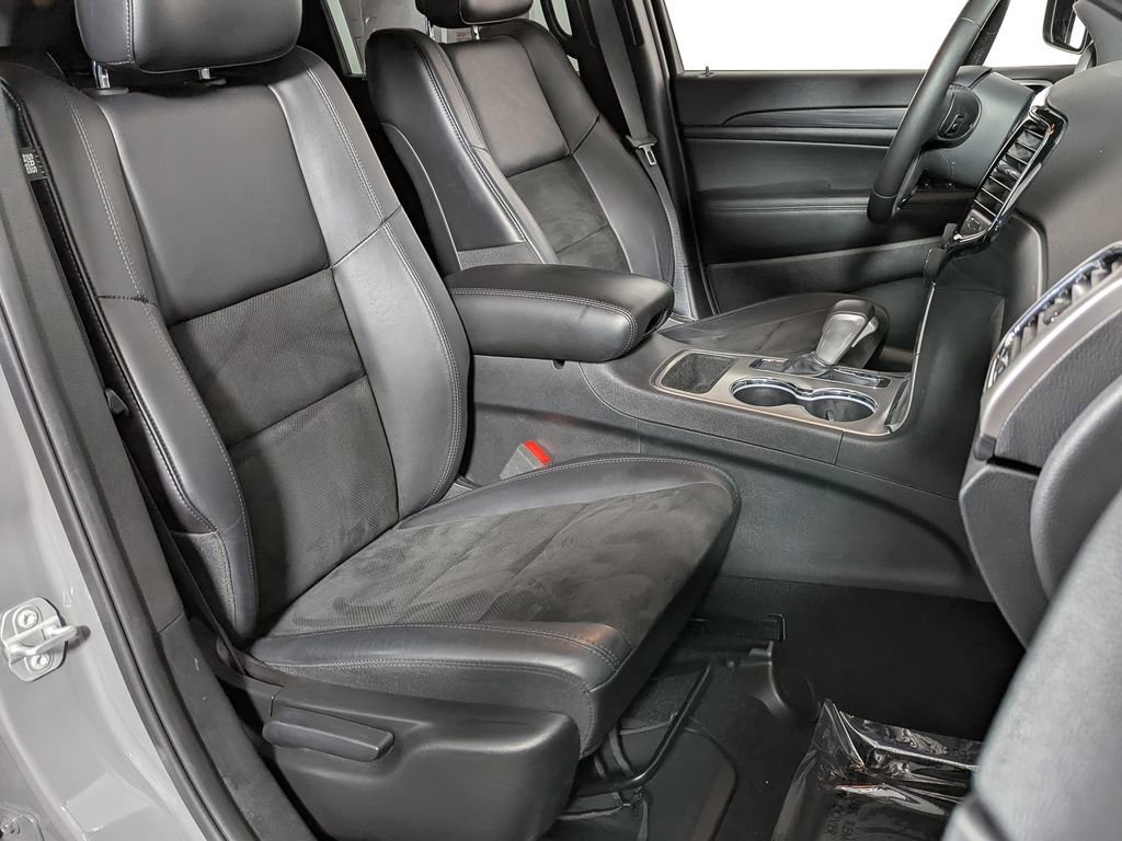 Used 2019 Jeep Grand Cherokee Altitude image 29