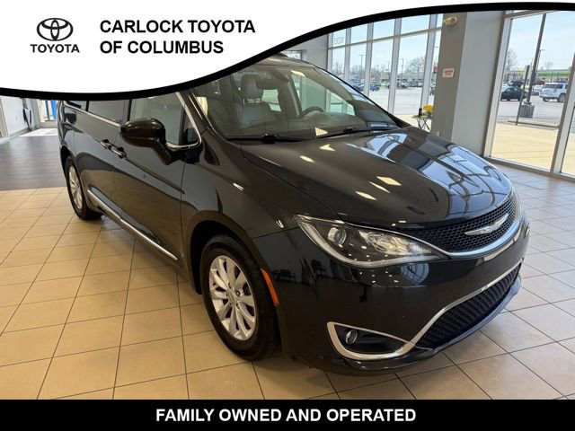 Used 2017 Chrysler Pacifica Touring-L image 5