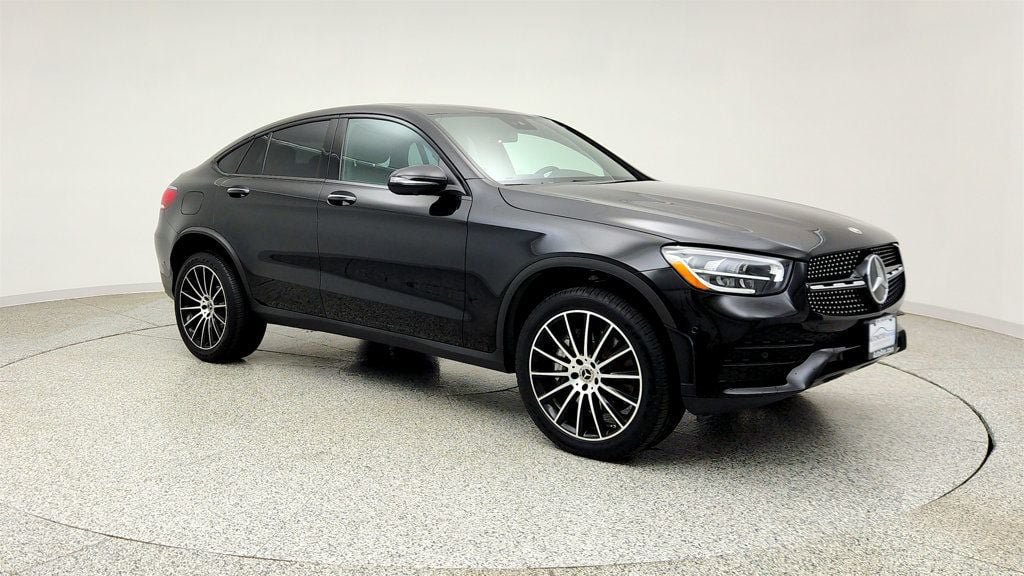 Used 2023 Mercedes-Benz GLC 300 4MATIC Coupe image 3