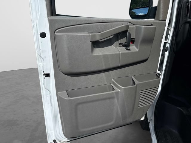 Used 2021 Chevrolet Express 2500 Extended w/ Driver Convenience Package RWD image 17