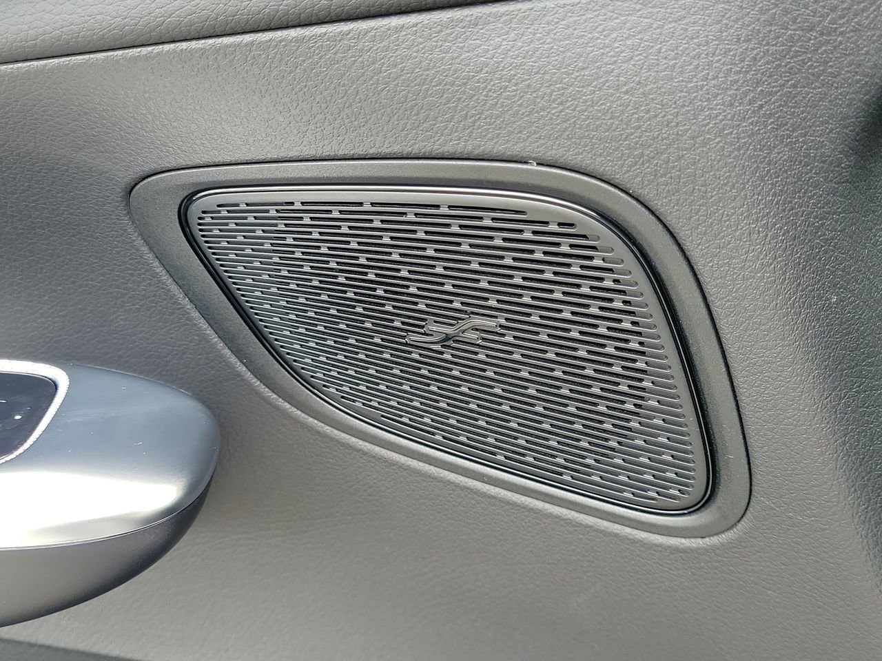 Certified 2024 Mercedes-Benz GLC 300 image 26