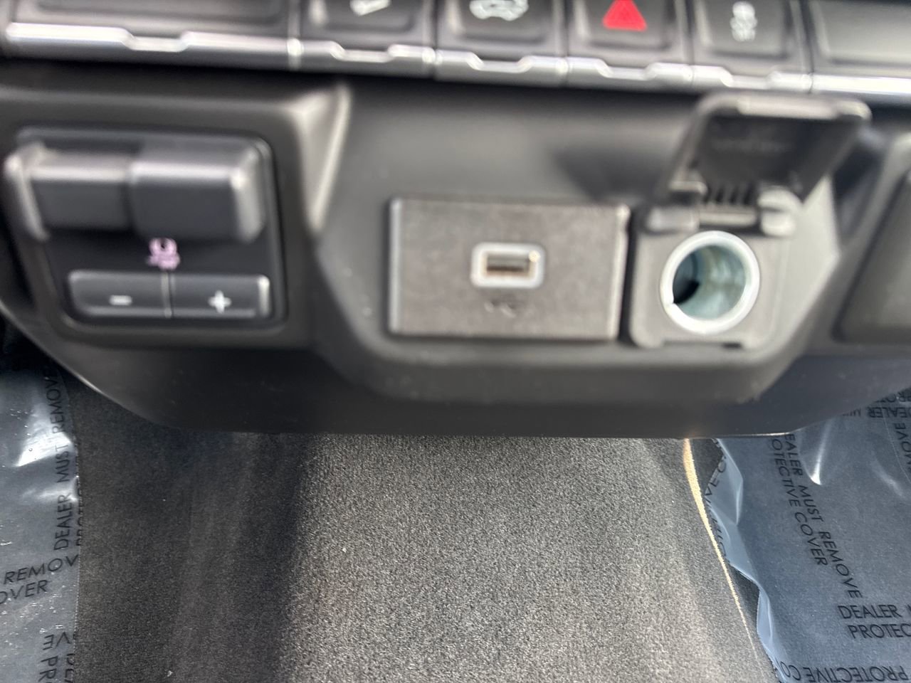 Used 2020 Chevrolet Silverado 1500 Custom Trail Boss image 28