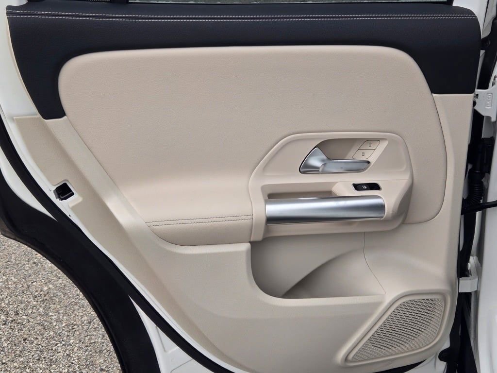 Used 2025 Mercedes-Benz GLA 250 4MATIC image 30