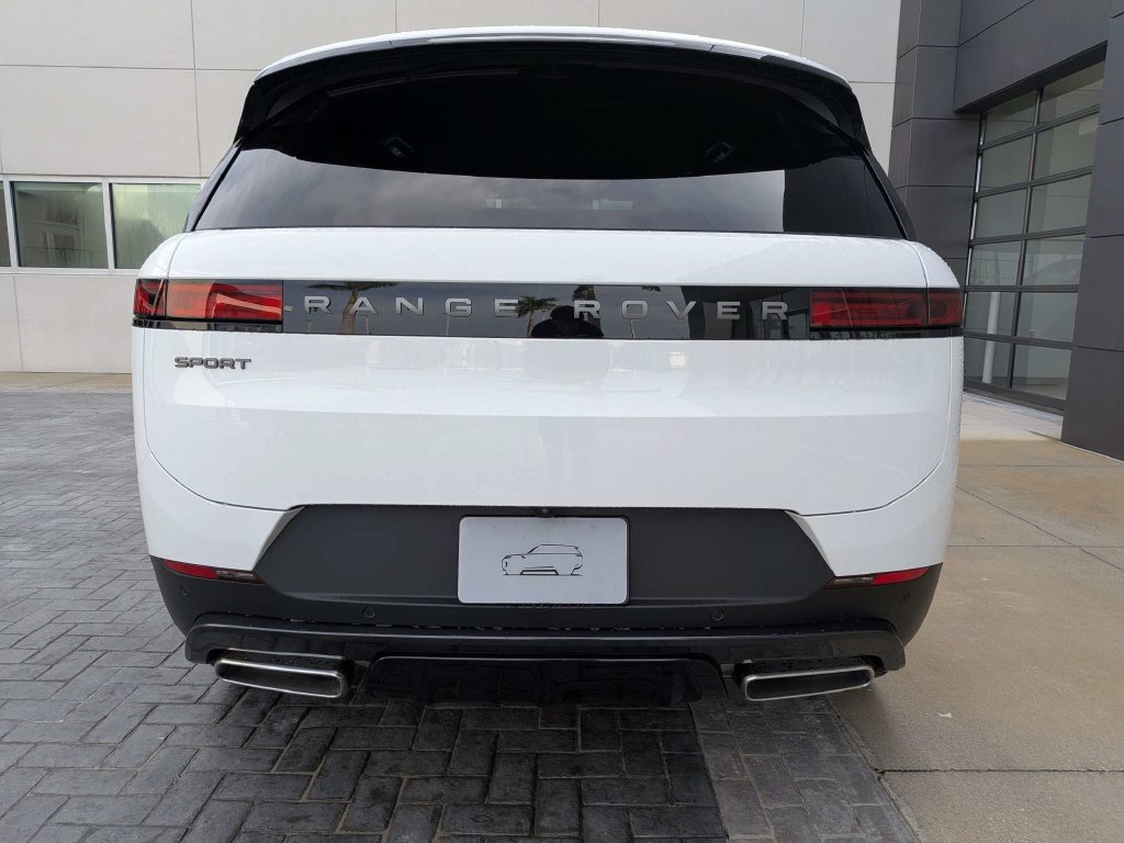 New 2027 Land Rover Range Rover Sport SE AWD/4WD image 4
