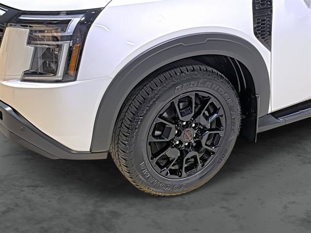 Used 2025 Nissan Armada PRO-4X AWD/4WD image 7
