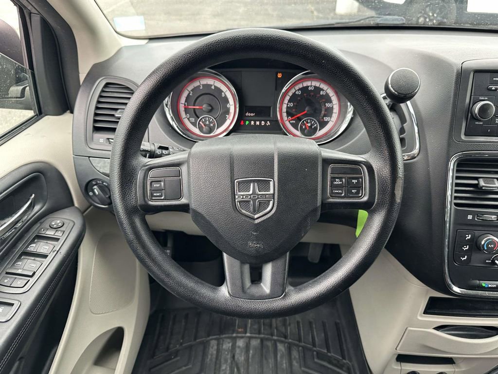 Used 2013 Dodge Grand Caravan SE FWD image 15