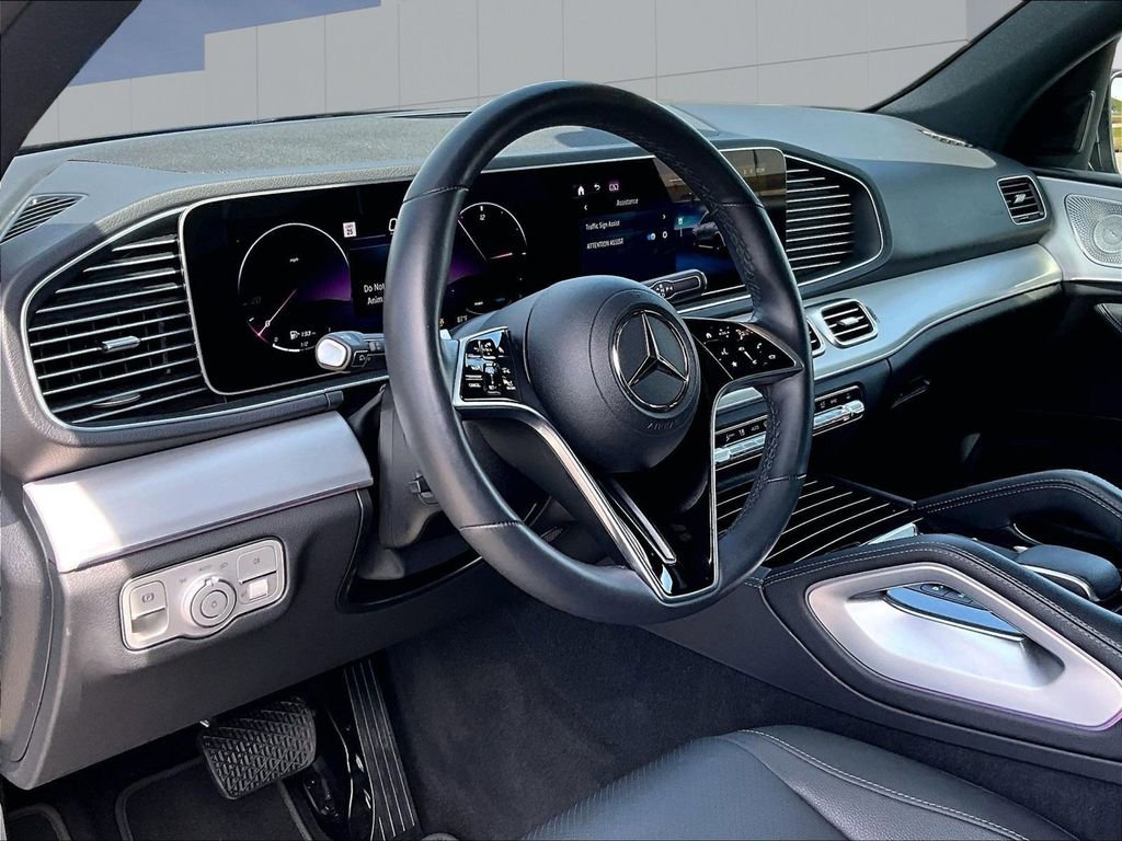 Used 2025 Mercedes-Benz GLE 350 4MATIC image 4