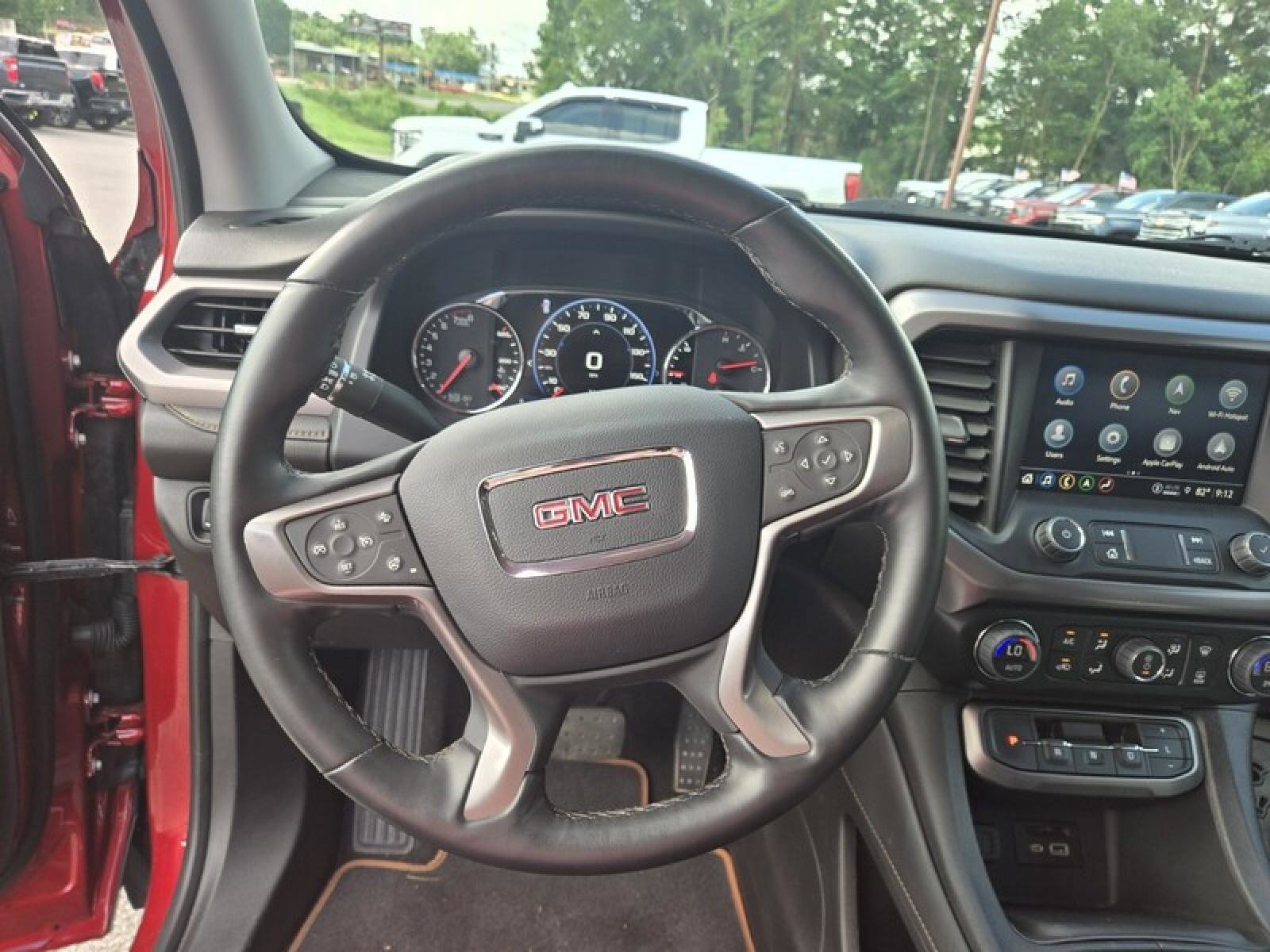 Used 2023 GMC Acadia AT4 w/ Technology Package AWD/4WD image 11