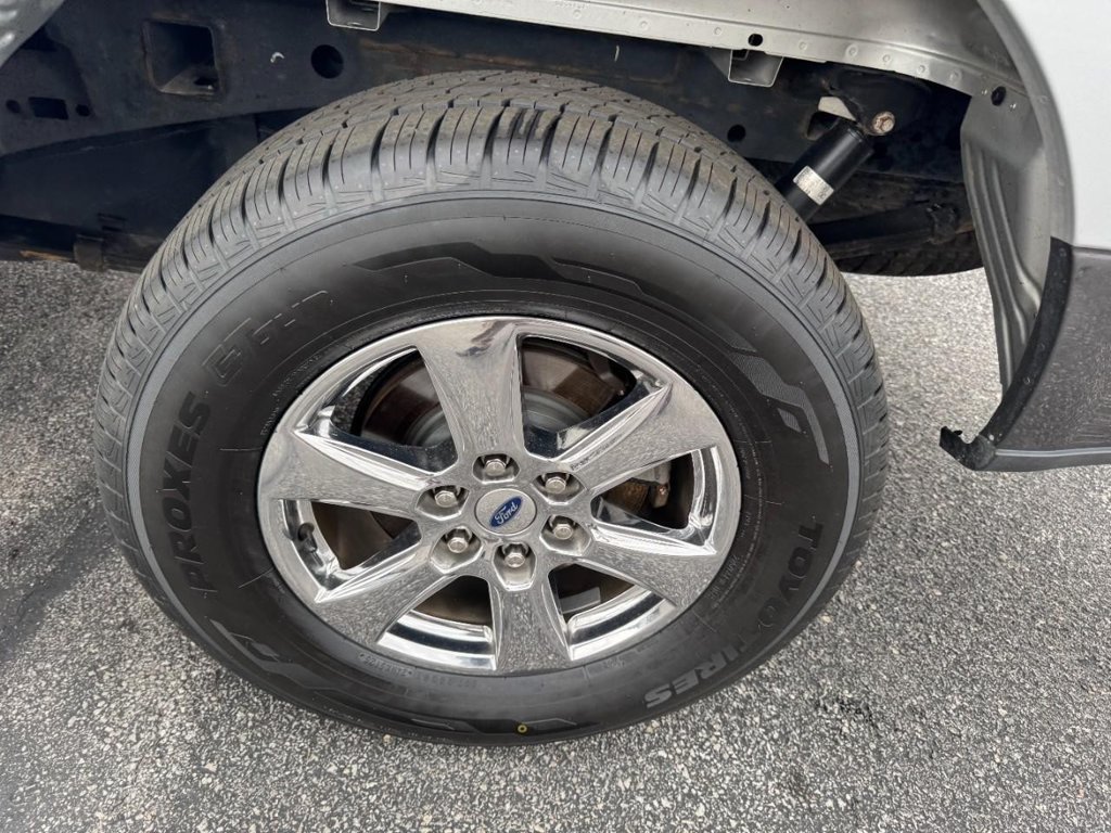 Used 2018 Ford F150 XLT w/ Equipment Group 302A Luxury AWD/4WD image 6