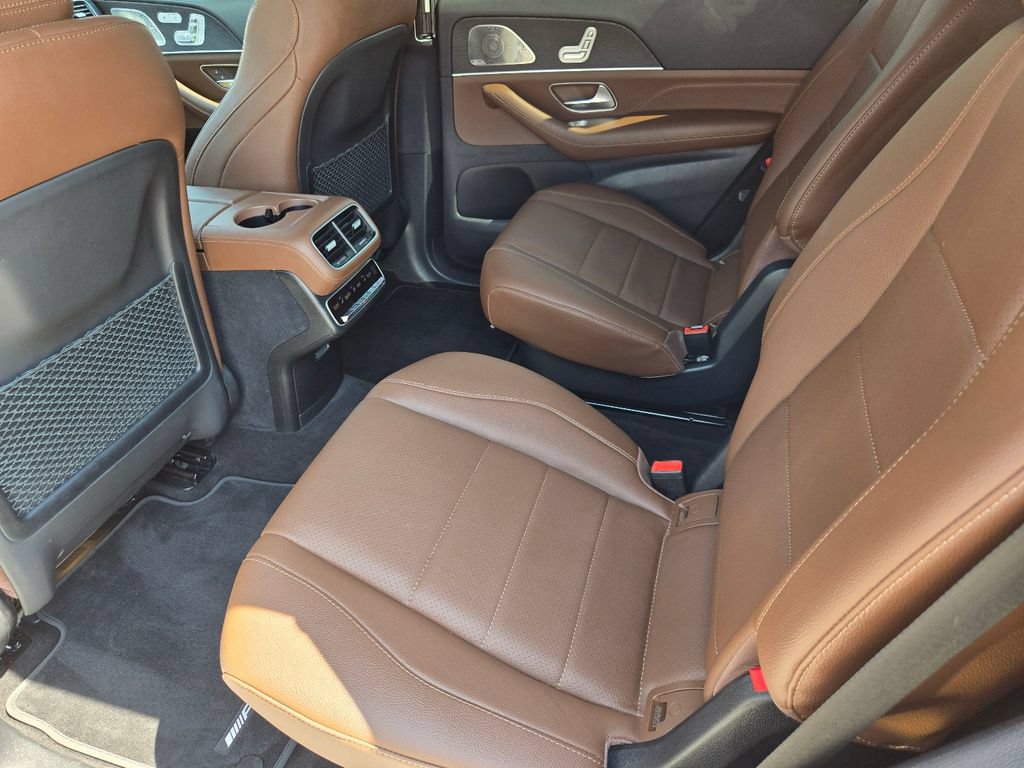 Used 2024 Mercedes-Benz GLS 450 4MATIC image 39