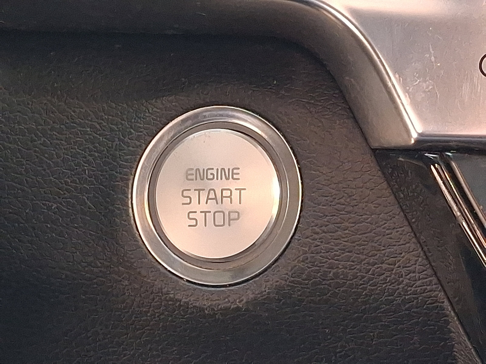 Certified 2022 Kia Telluride S image 24