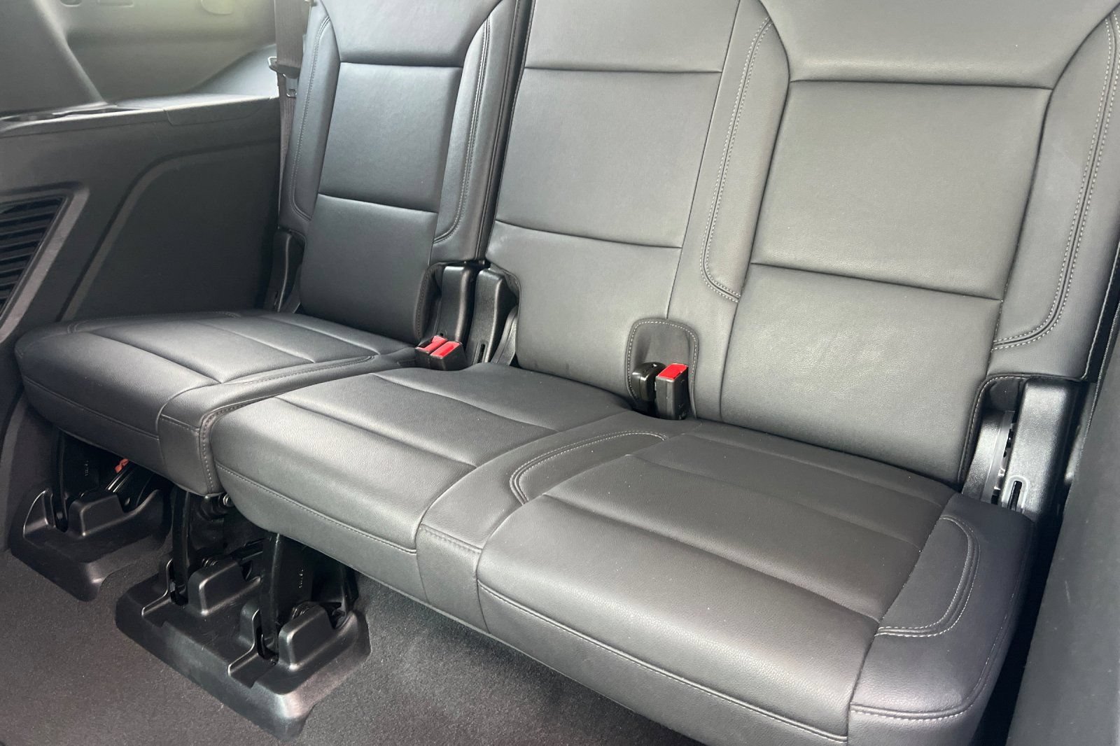 Used 2024 Chevrolet Tahoe LT AWD/4WD image 12