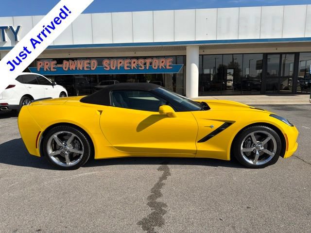 Used 2015 Chevrolet Corvette Stingray Convertible w/ 3LT Preferred Equipment Group RWD image 2