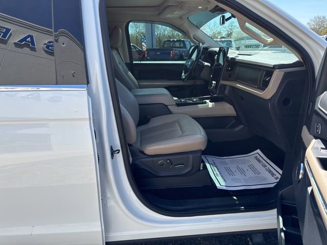 Used 2022 Ford Expedition Max Limited AWD/4WD image 17