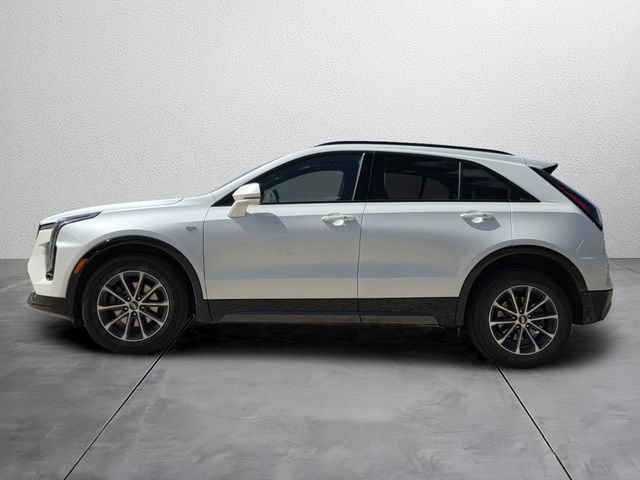 Used 2024 Cadillac XT4 Sport FWD image 2