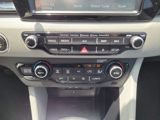 Used 2019 Kia Niro Touring FWD image 30