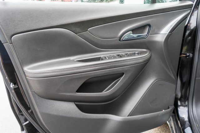 Used 2022 Buick Encore Preferred w/ Safety Package image 16