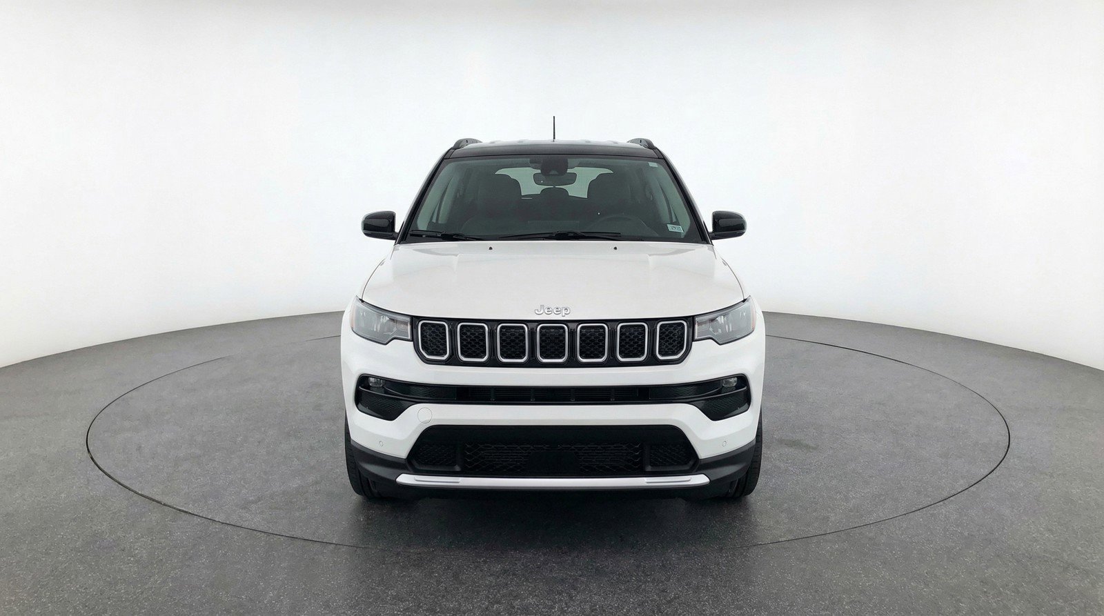 Used 2025 Jeep Compass Limited image 2