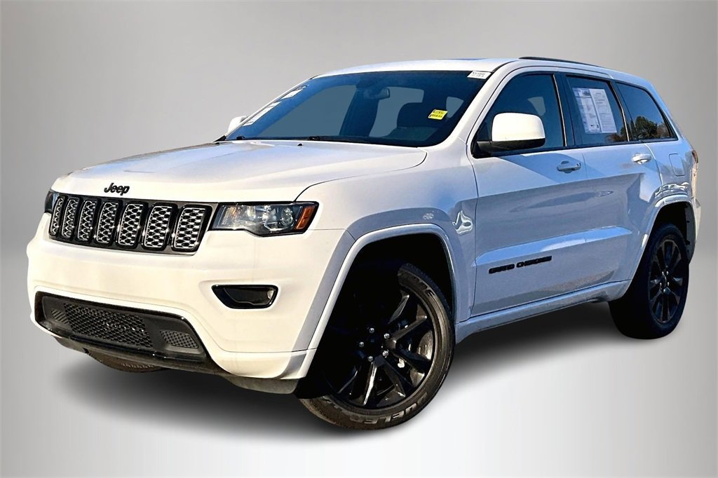 Used 2021 Jeep Grand Cherokee Laredo X image 3