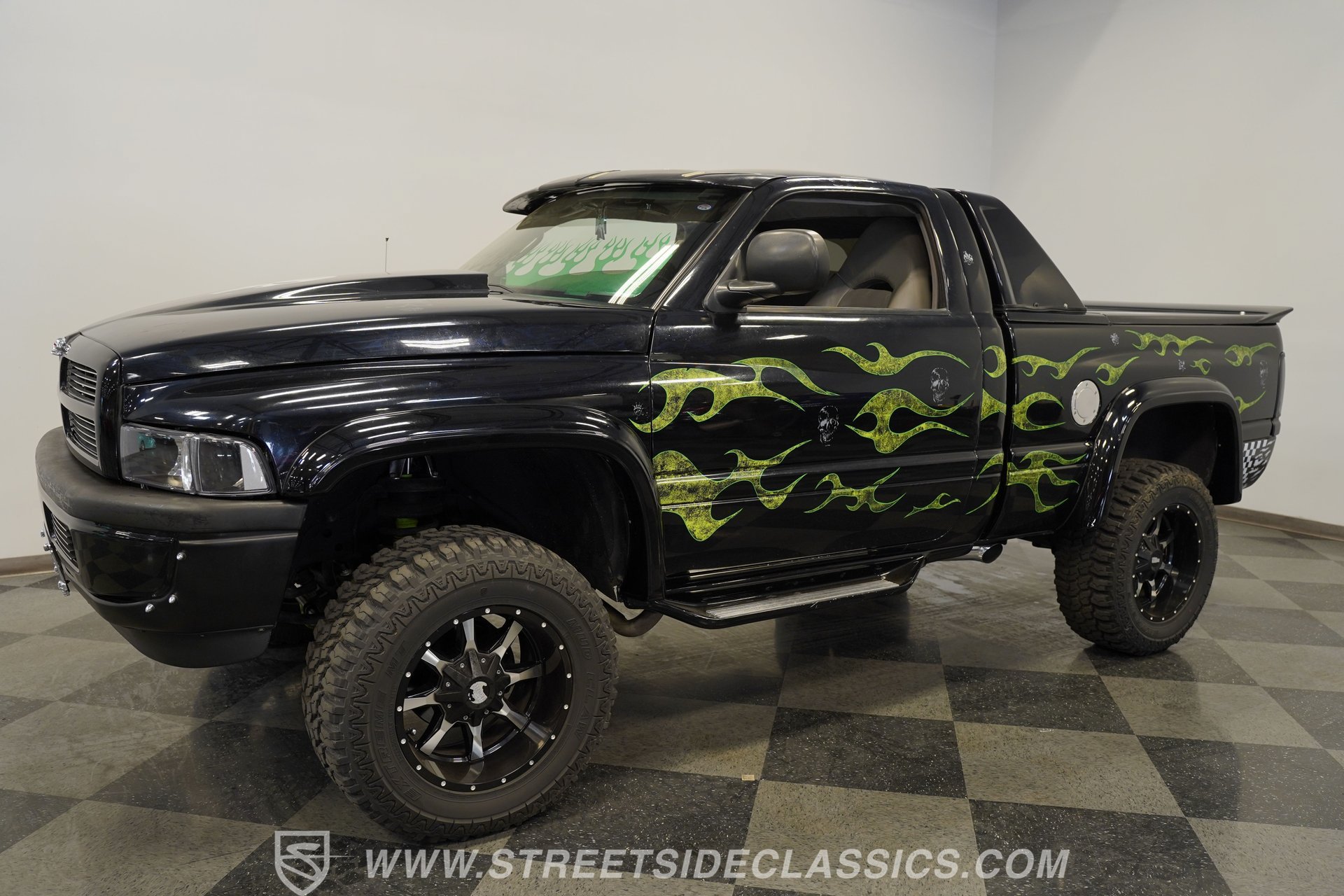 Used 1995 Dodge Ram 1500 Truck 4x4 Regular Cab image 7