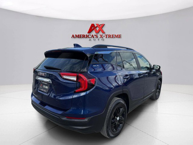 Used 2023 GMC Terrain SLE w/ Driver Convenience Package image 5