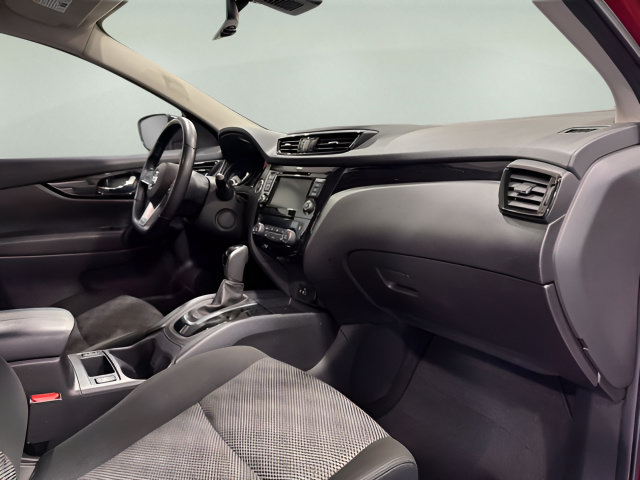 Used 2021 Nissan Rogue Sport SV FWD image 13