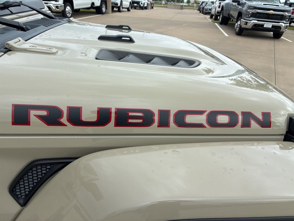 Used 2022 Jeep Gladiator Rubicon w/ LED Lighting Group image 6