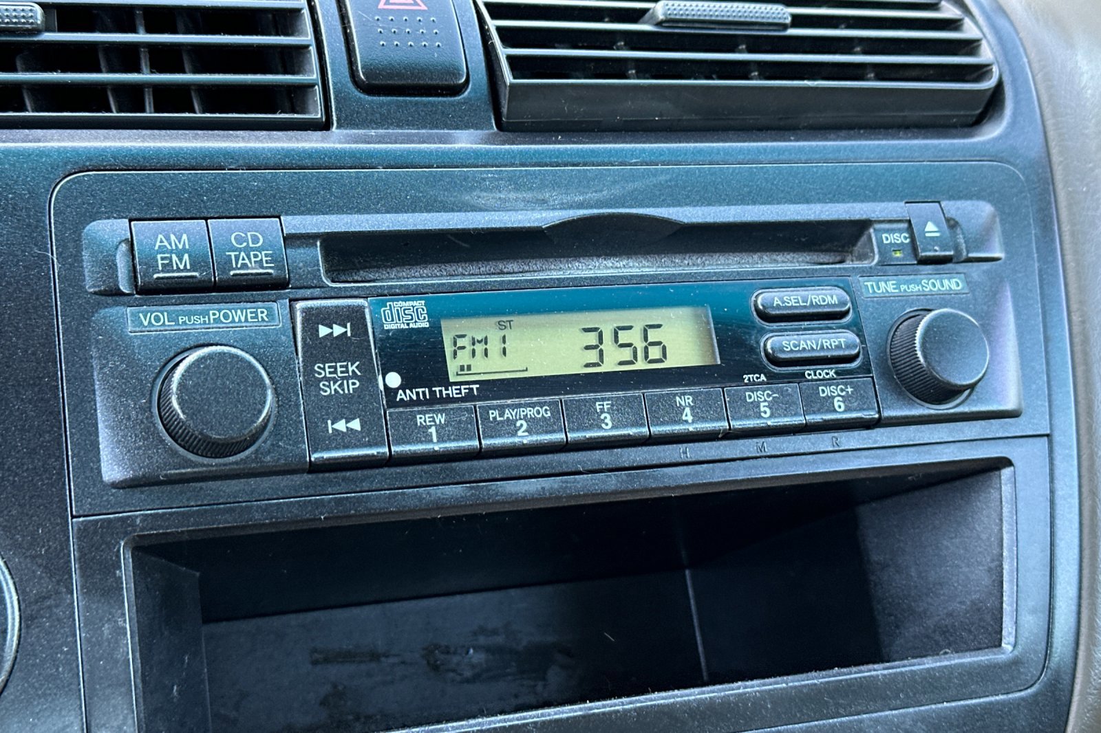 Used 2004 Honda Civic VP image 17