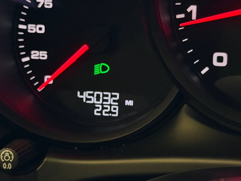 Certified 2020 Porsche Macan AWD/4WD image 20