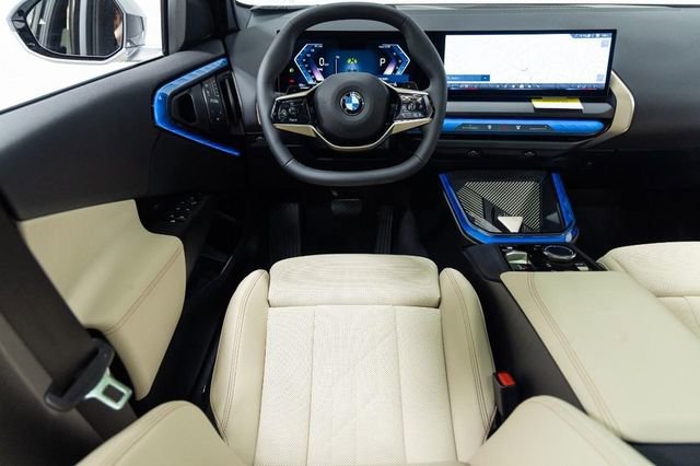 Certified 2025 BMW X3 xDrive30i w/ Premium Package AWD/4WD image 3