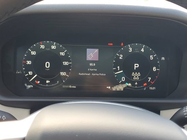 Certified 2025 Land Rover Discovery S AWD/4WD image 26
