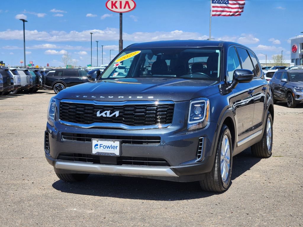 Certified 2022 Kia Telluride LX image 4