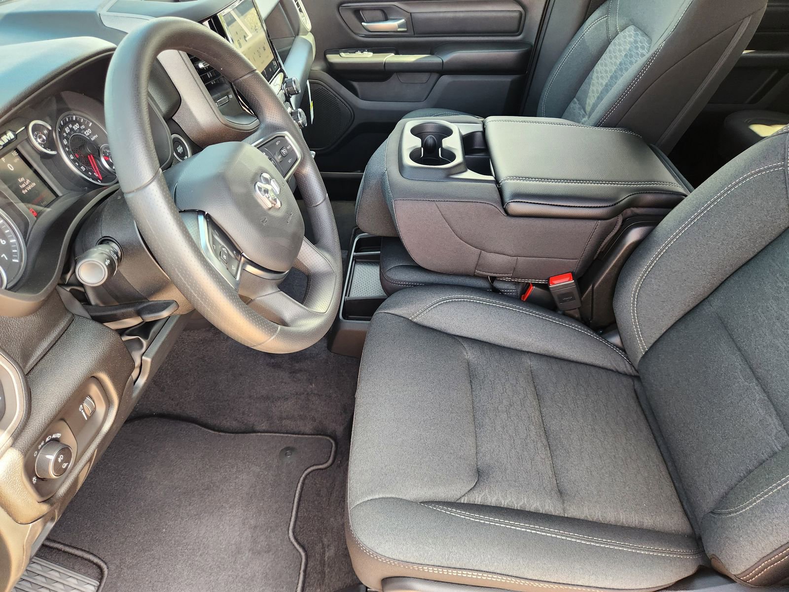 New 2026 RAM 1500 Express image 12