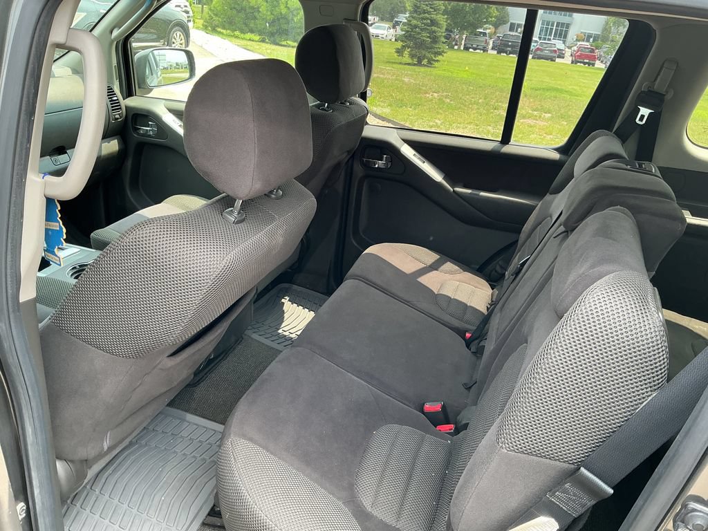 Used 2008 Nissan Pathfinder SE w/ Premium Pkg AWD/4WD image 8