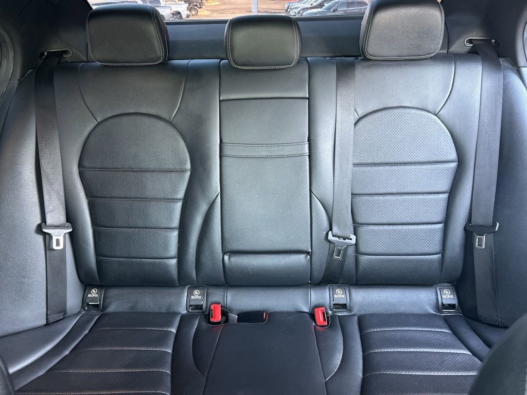 Used 2021 Mercedes-Benz C 300 Sedan w/ AMG Line image 24