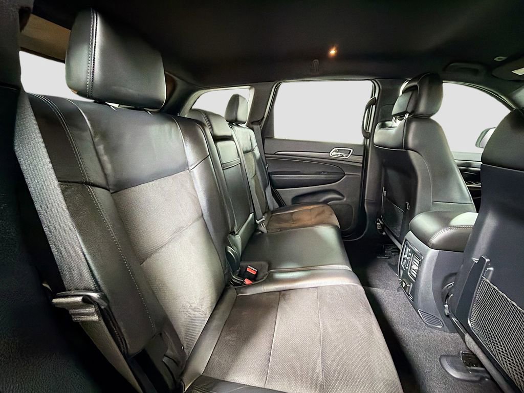Used 2020 Jeep Grand Cherokee Altitude RWD image 28