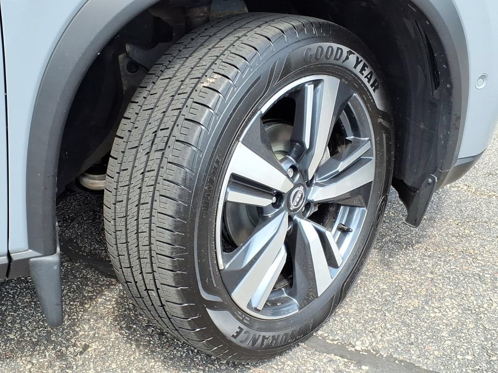 Certified 2023 Nissan Rogue Platinum w/ Platinum Premium Package AWD/4WD image 8