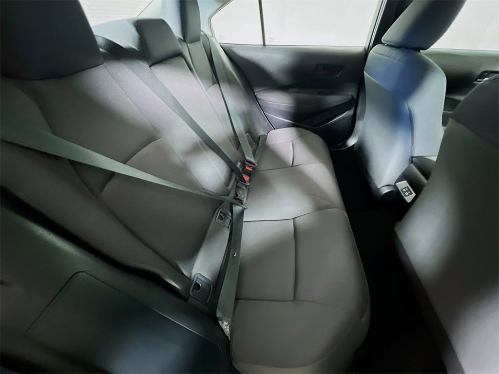Used 2025 Toyota Corolla LE image 23