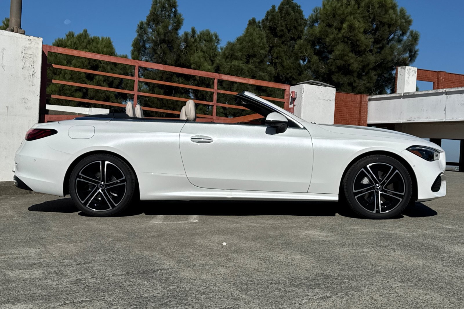 New 2027 Mercedes-Benz CLE 300 4MATIC Cabriolet image 3