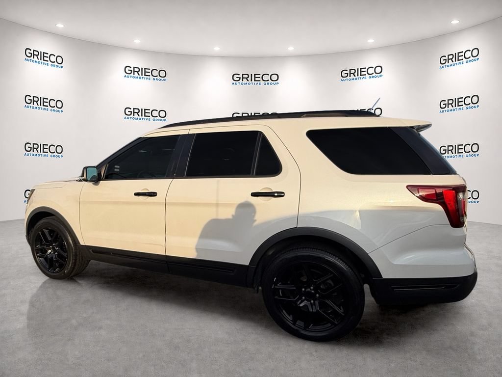 Used 2018 Ford Explorer Sport w/ Equipment Group 401A AWD/4WD image 5