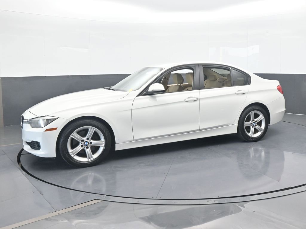 Used 2014 BMW 320i Sedan image 2