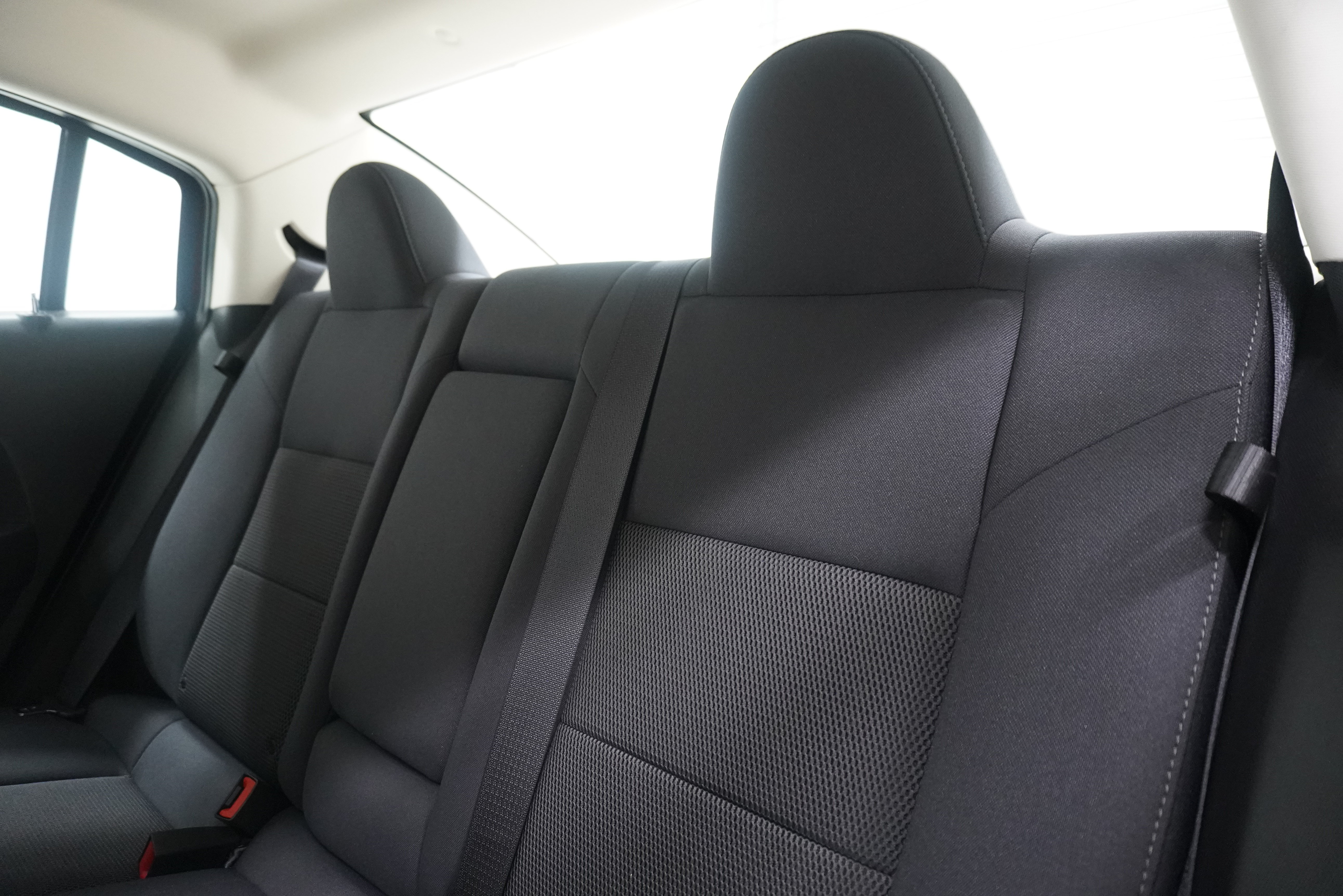 Used 2010 Chrysler Sebring Touring FWD image 12
