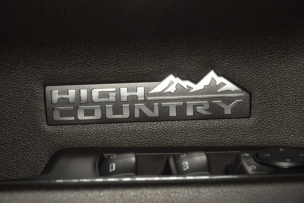 Used 2024 Chevrolet Silverado 1500 High Country AWD/4WD image 54