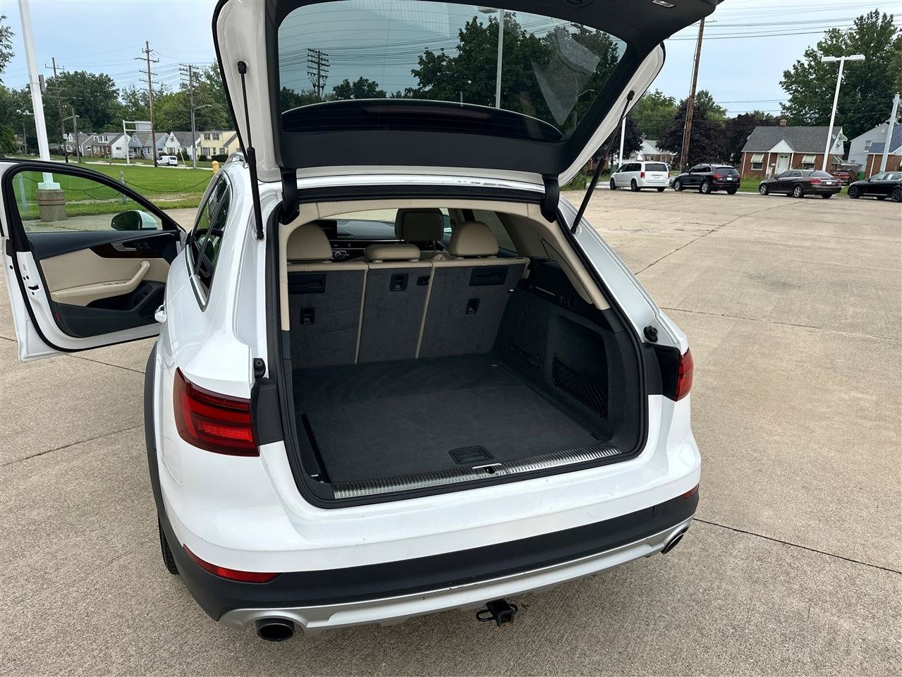 Used 2018 Audi A4 2.0T allroad Premium AWD/4WD image 12