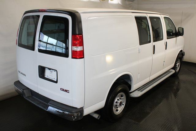 Used 2023 GMC Savana 2500 w/ Driver Convenience Package image 4