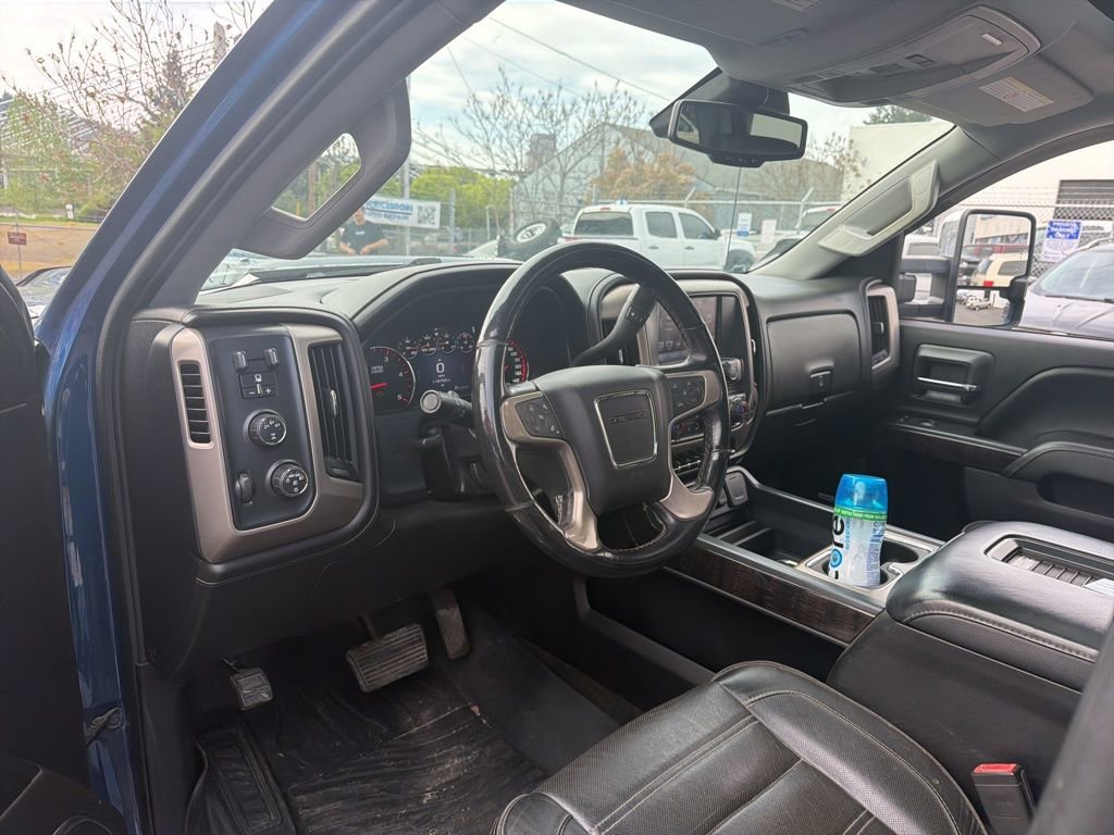 Used 2016 GMC Sierra 2500 Denali w/ Driver Alert Package AWD/4WD image 9
