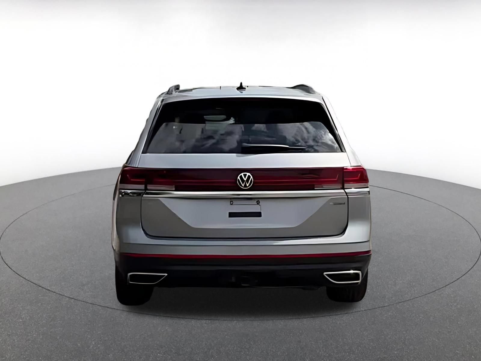 Used 2024 Volkswagen Atlas SE AWD/4WD image 12