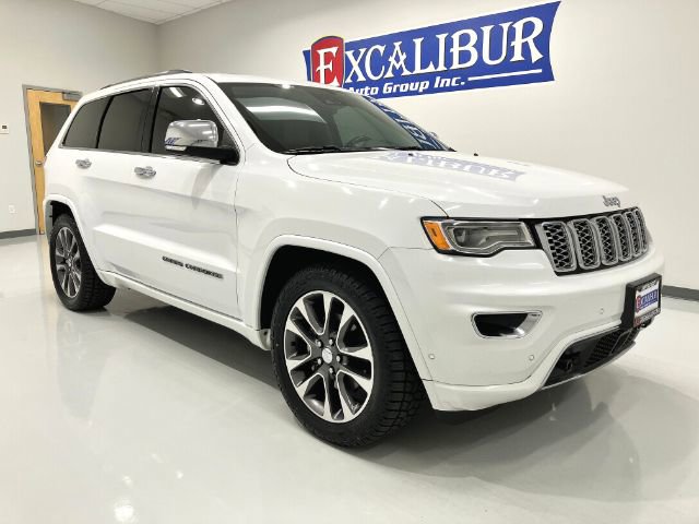 Used 2017 Jeep Grand Cherokee Overland w/ Jeep Active Safety Group image 4