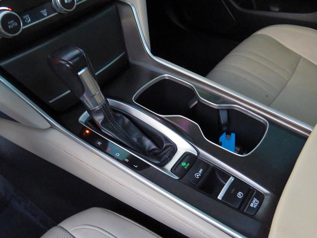 Used 2022 Honda Accord EX-L image 29